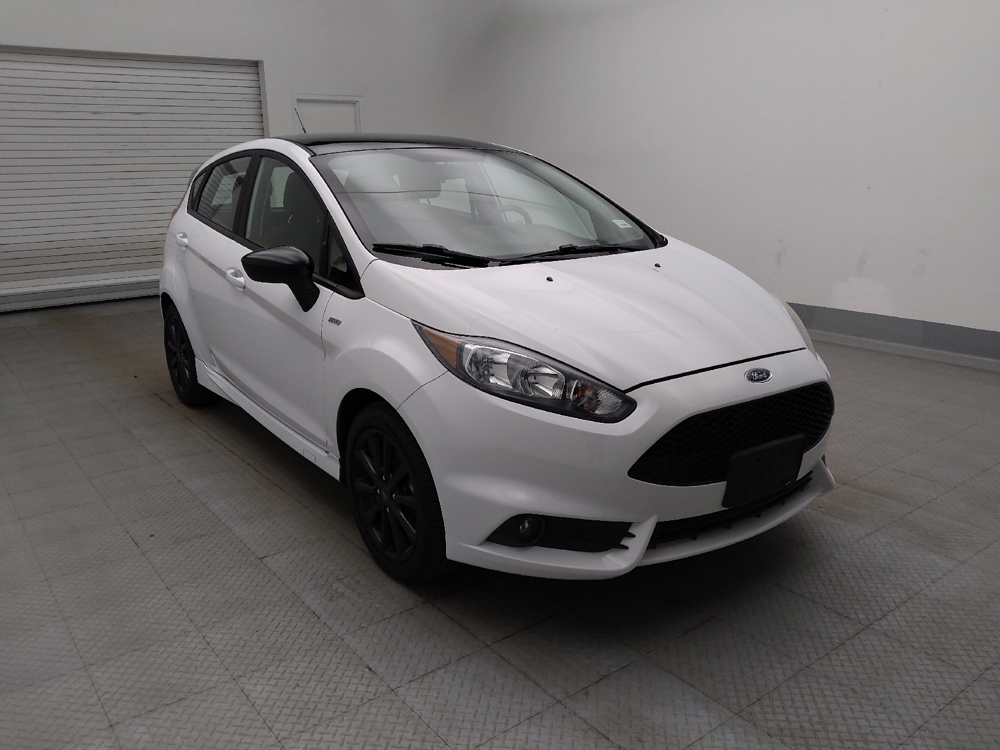 2019 Ford Fiesta ST Line - Photo 10