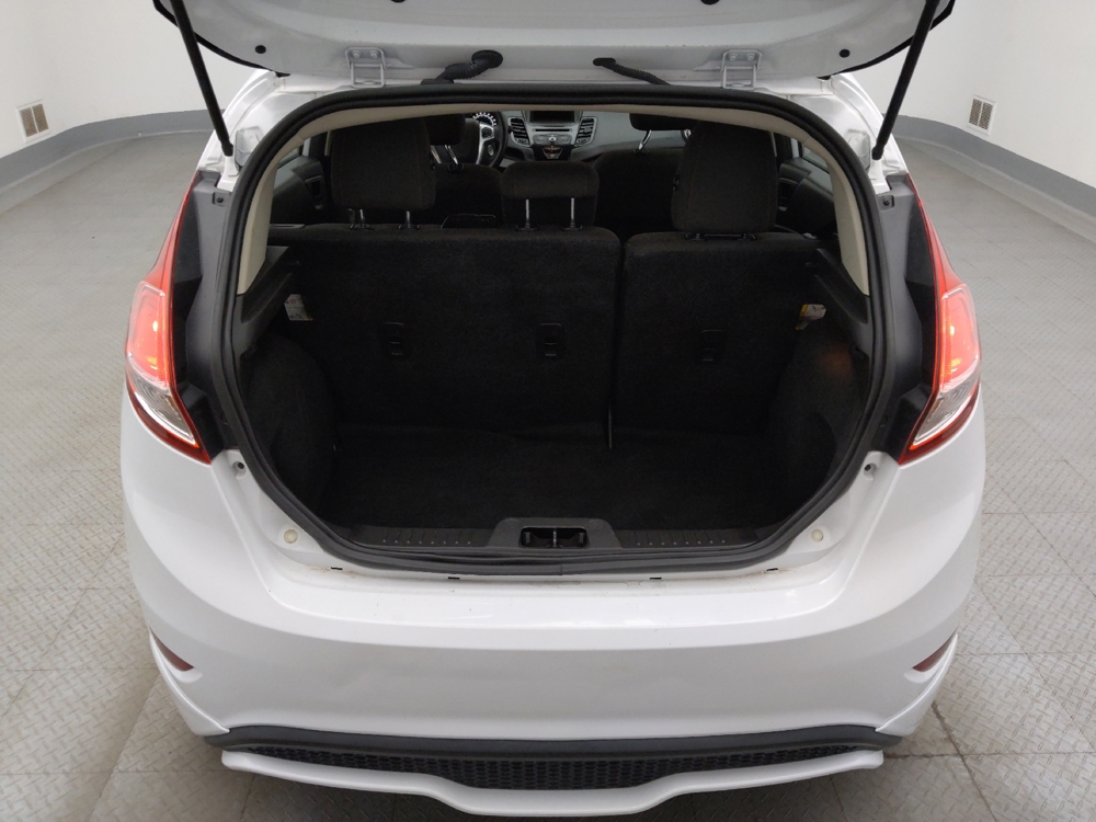 2019 Ford Fiesta ST Line - Photo 22