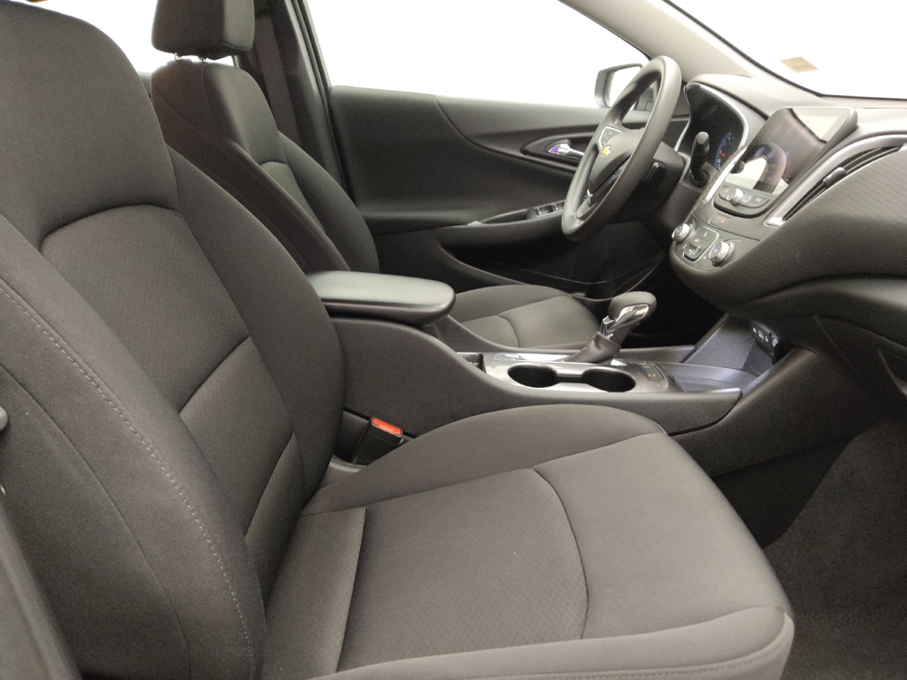 2025 Chevrolet Malibu 1LS - Photo 16