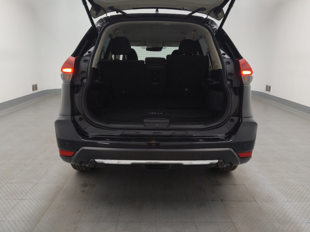 2020 Nissan Rogue SV - Photo 22