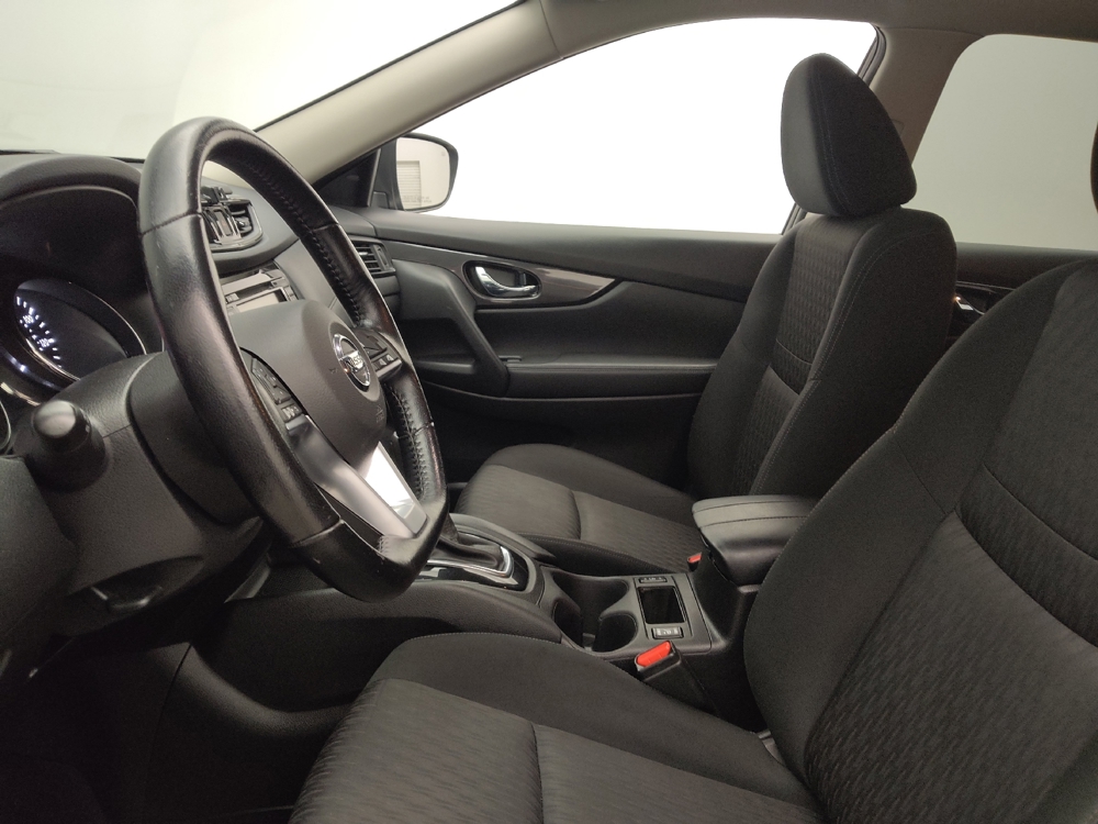 2020 Nissan Rogue SV - Photo 13