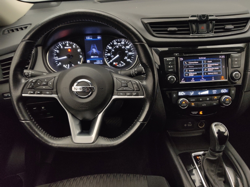 2020 Nissan Rogue SV - Photo 17