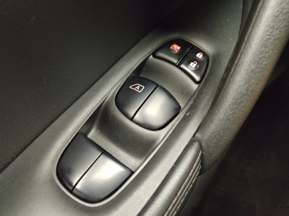 2020 Nissan Rogue SV - Photo 21