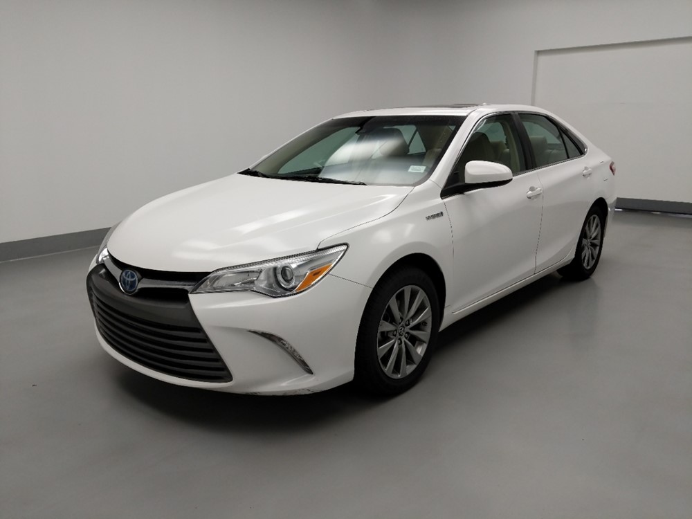Used 2017 Toyota Camry Driver Front Bumper