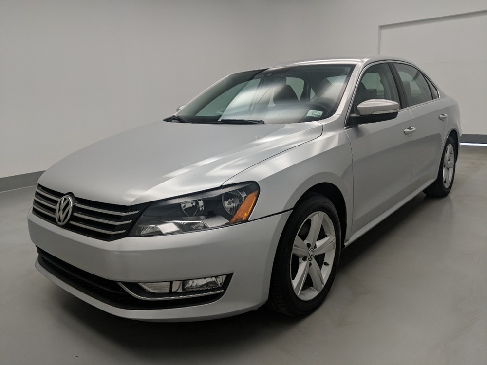 Used 2015 Volkswagen Passat Driver Front Bumper
