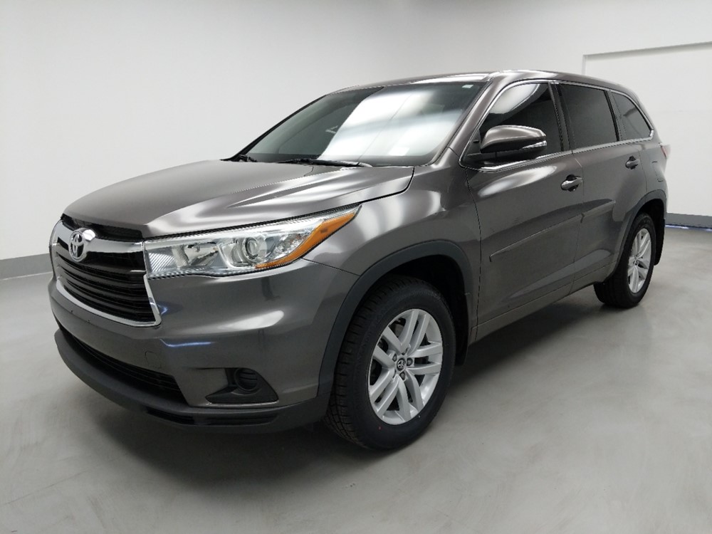 Used 2016 Toyota Highlander Driver Front Bumper