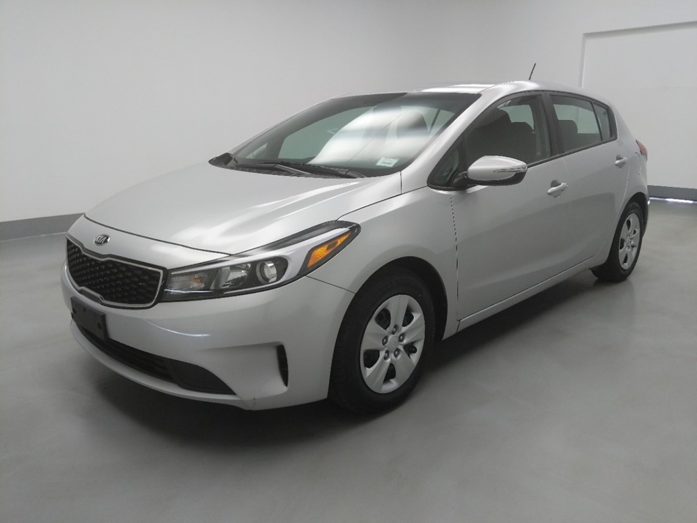 Used 2017 Kia Forte5 Driver Front Bumper