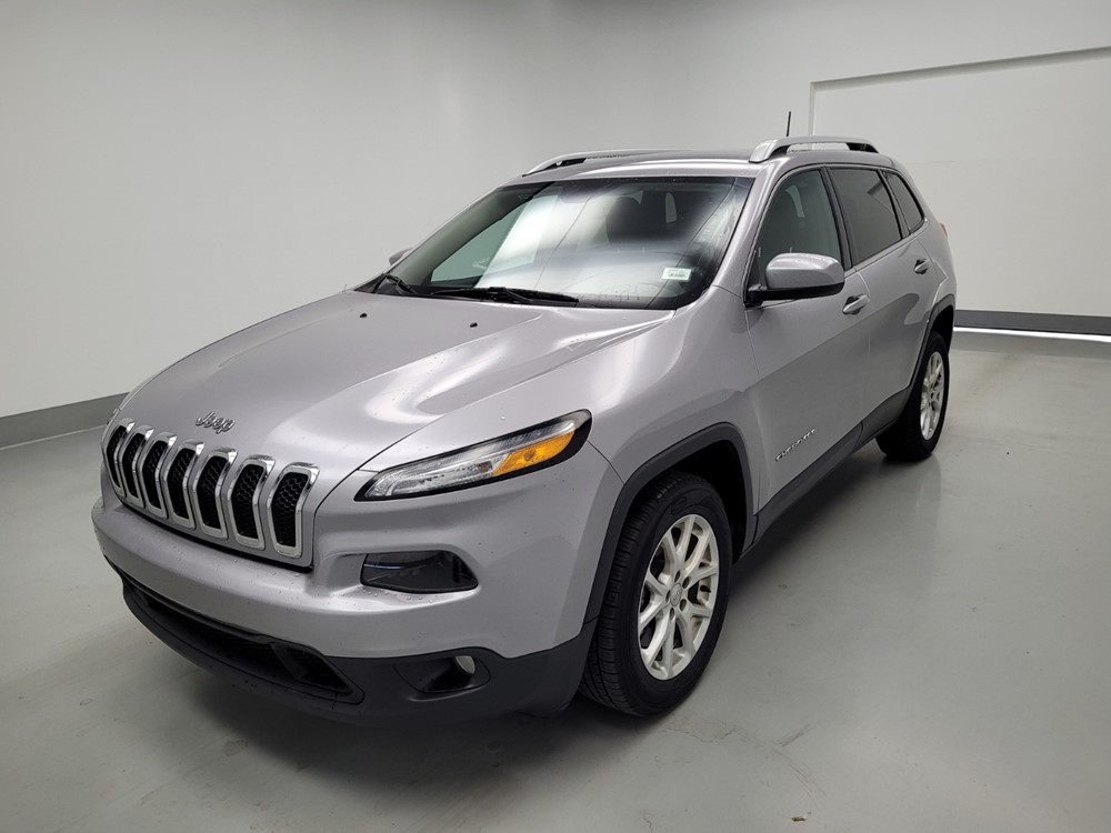 Used 2018 Jeep Cherokee Driver Front Bumper