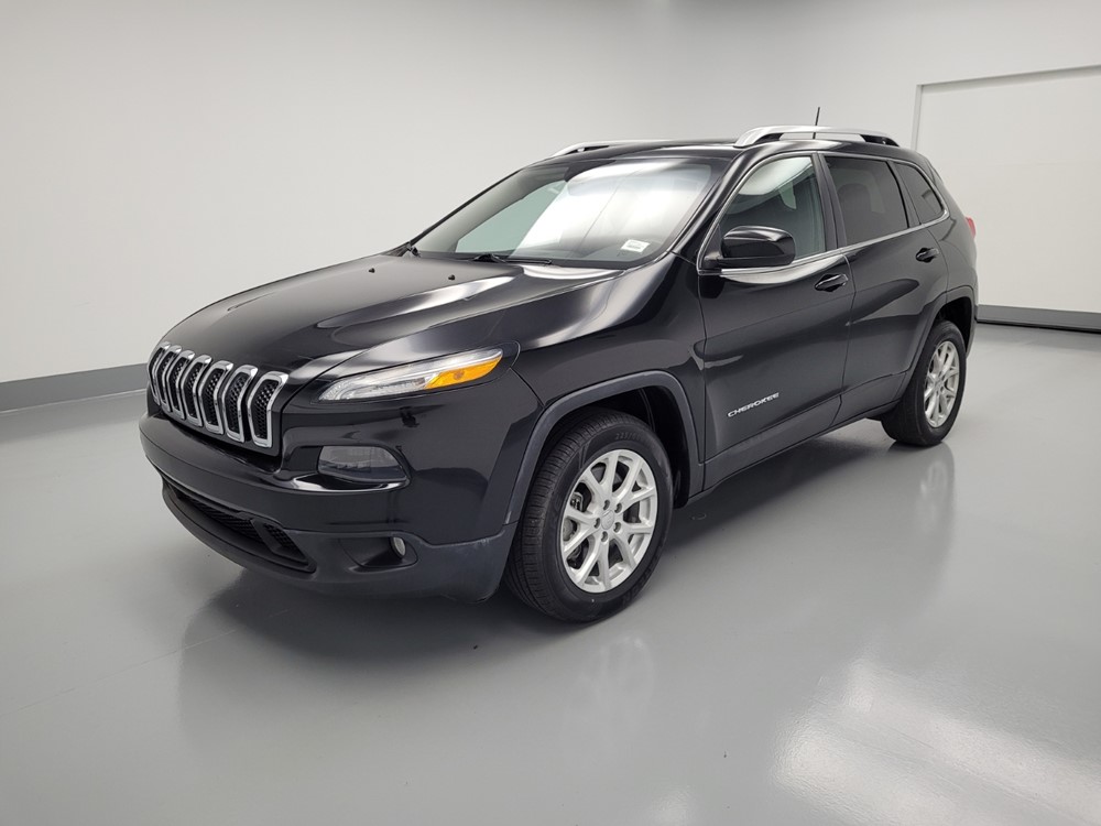 Used 2018 Jeep Cherokee Driver Front Bumper