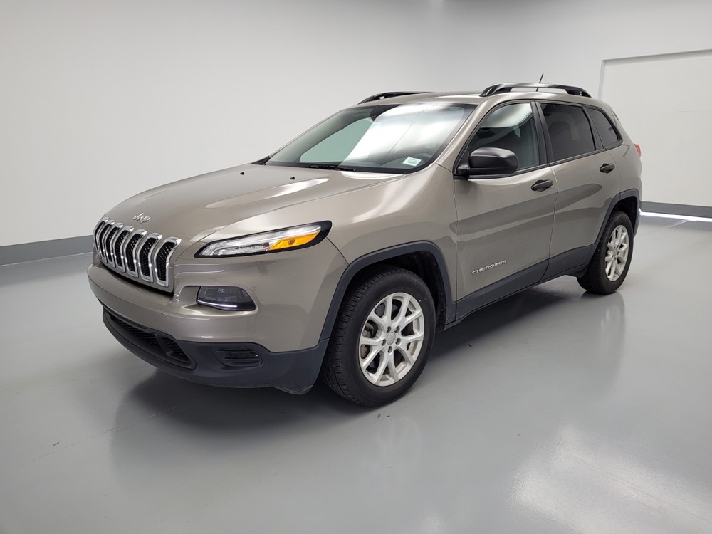 Used 2017 Jeep Cherokee Driver Front Bumper