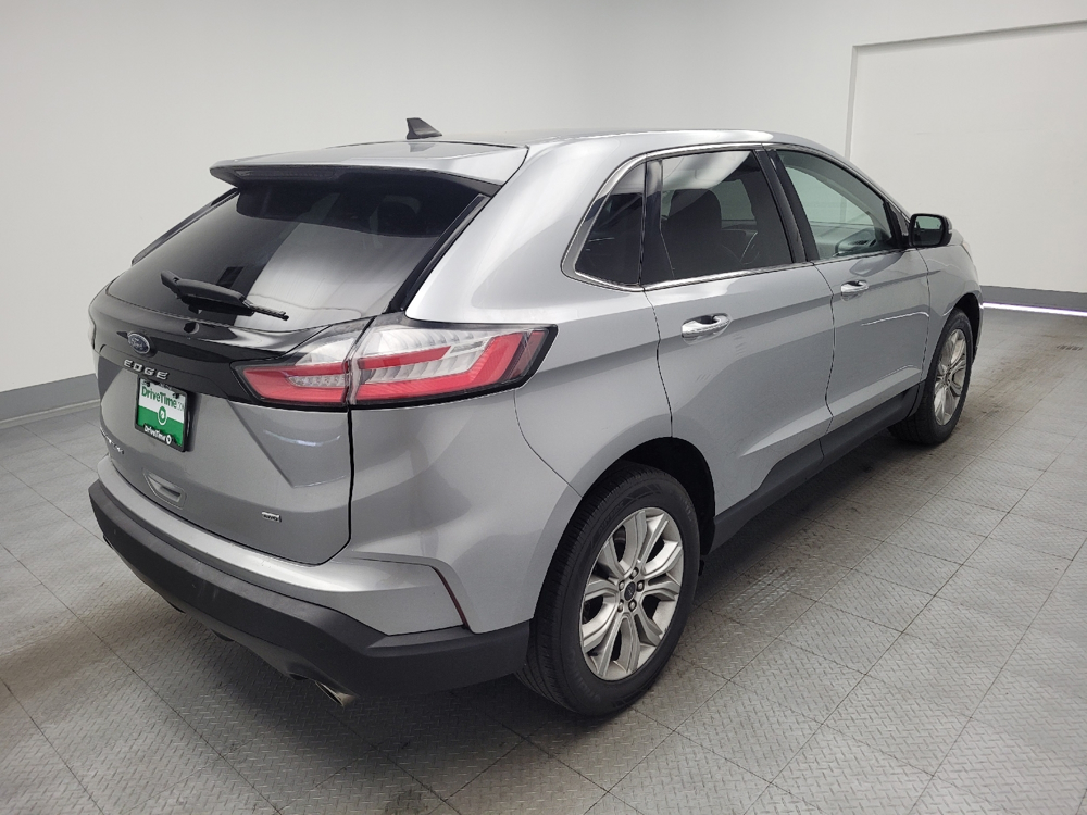 Image 7 of 2023 Ford Edge Titanium