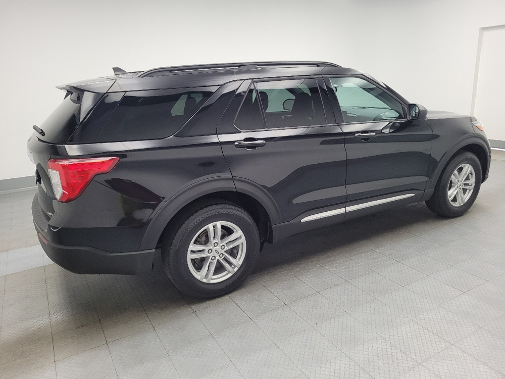 Image 8 of 2023 Ford Explorer XLT