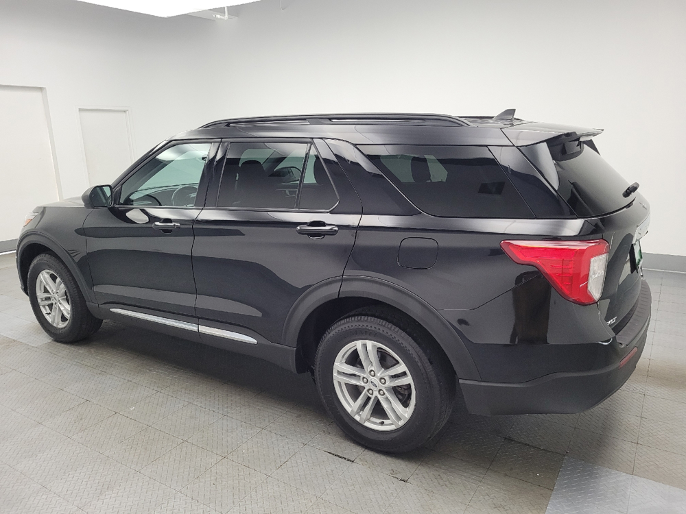 Image 3 of 2023 Ford Explorer XLT