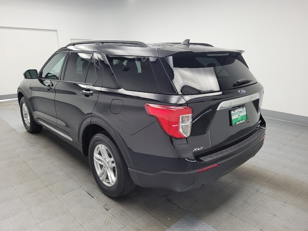 Image 4 of 2023 Ford Explorer XLT