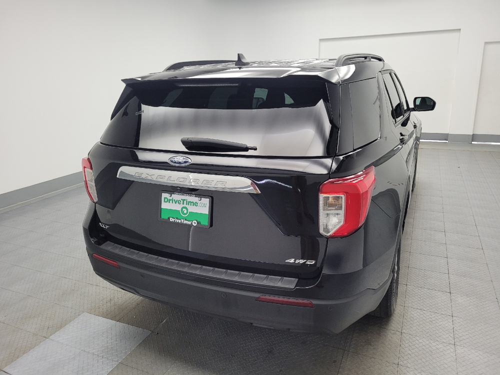 Image 6 of 2023 Ford Explorer XLT