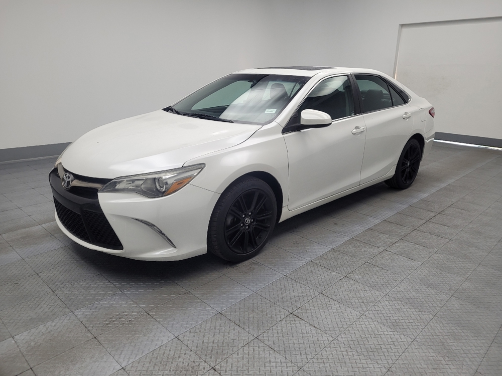 2016 Toyota Camry Special Edition's photo