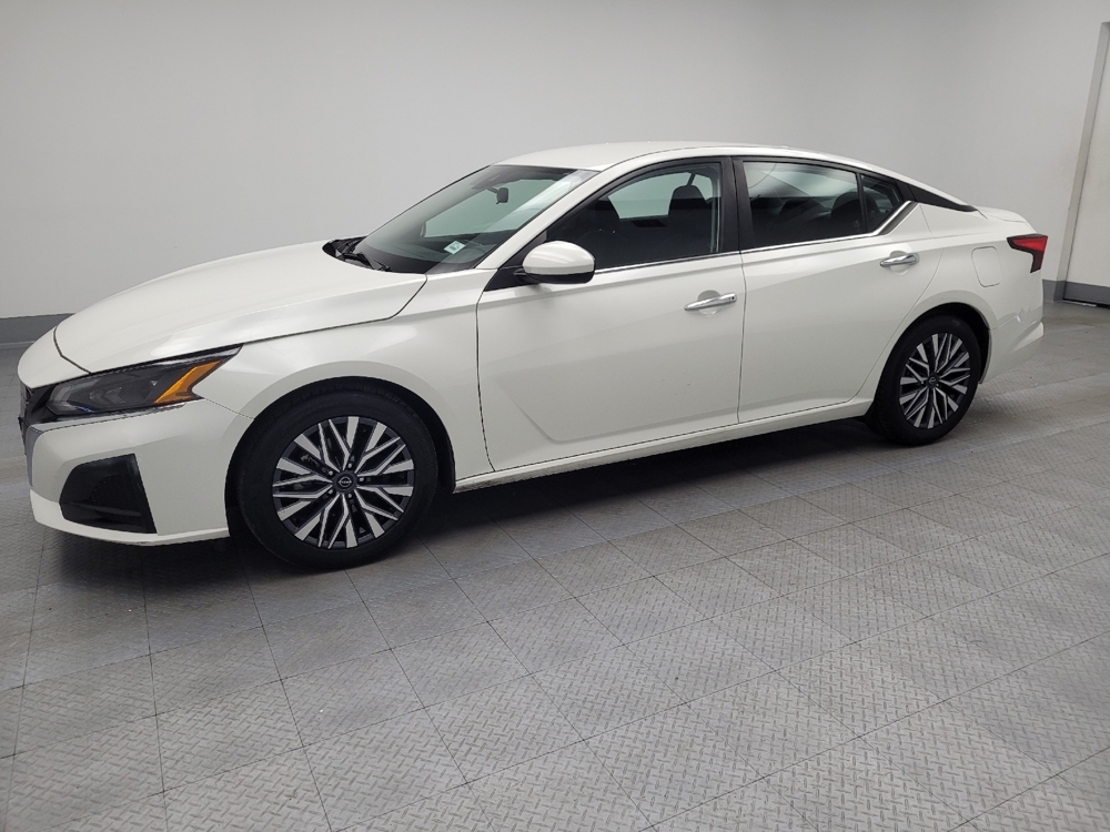 2023 Nissan Altima SV