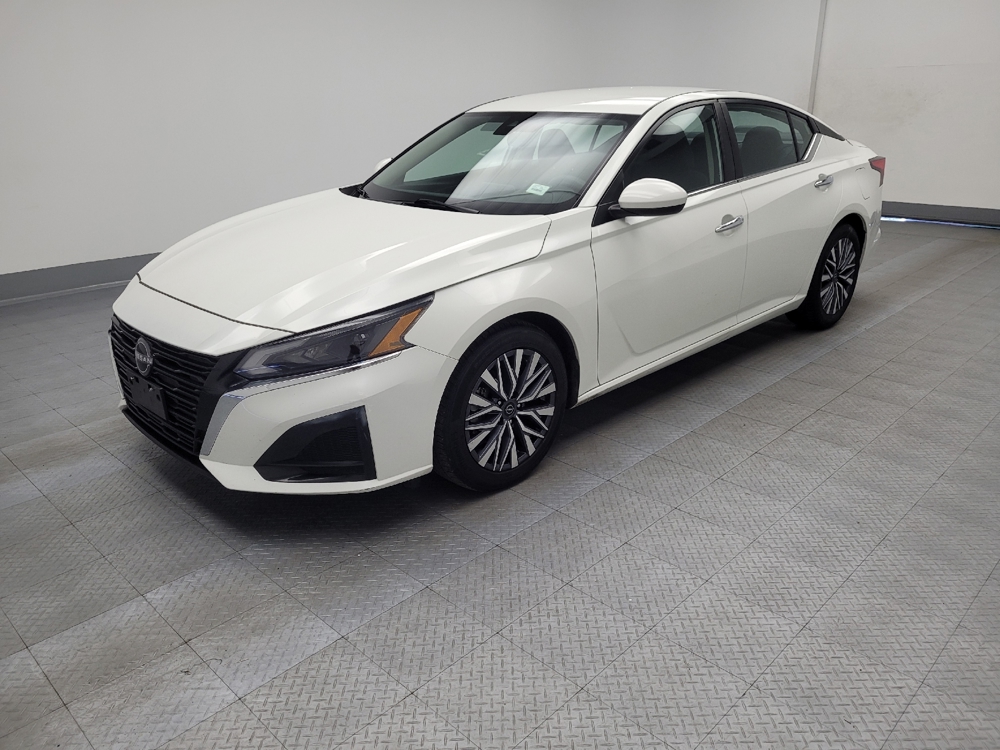 2023 Nissan Altima SV
