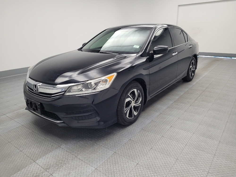 2017 Honda Accord LX's photo