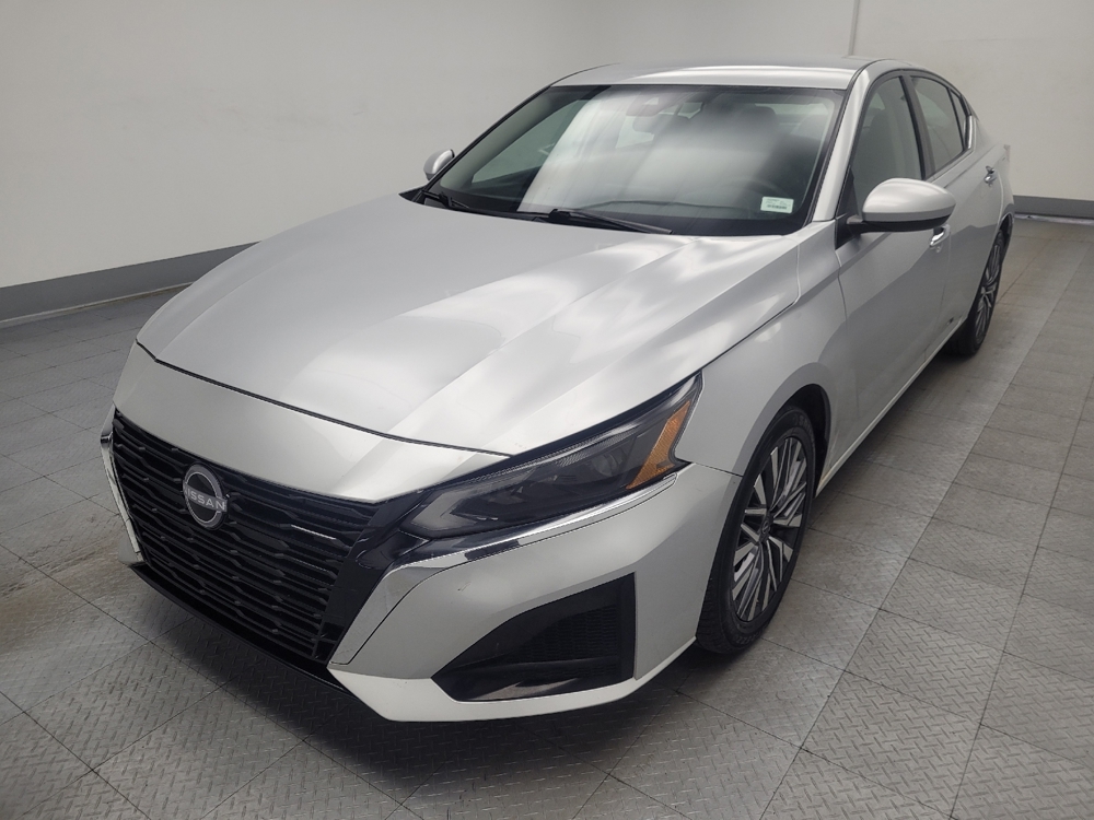 2023 Nissan Altima SV