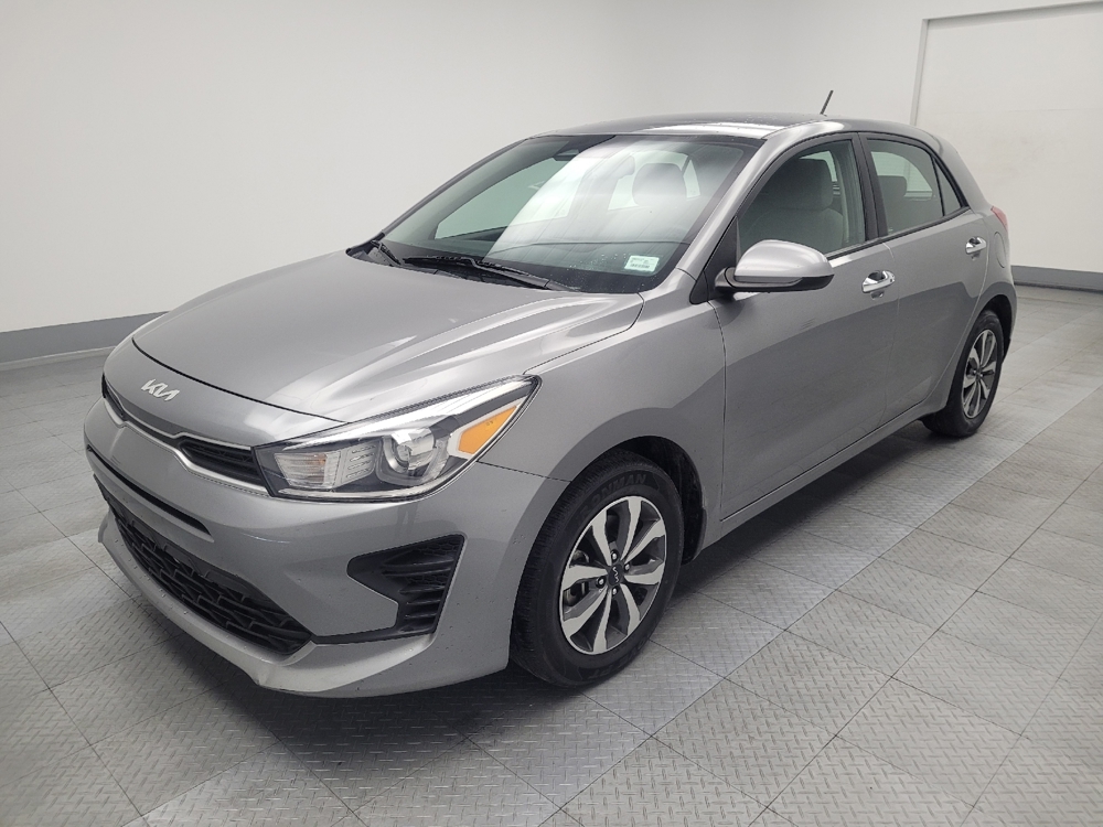 2022 Kia Rio 5-Door S's photo