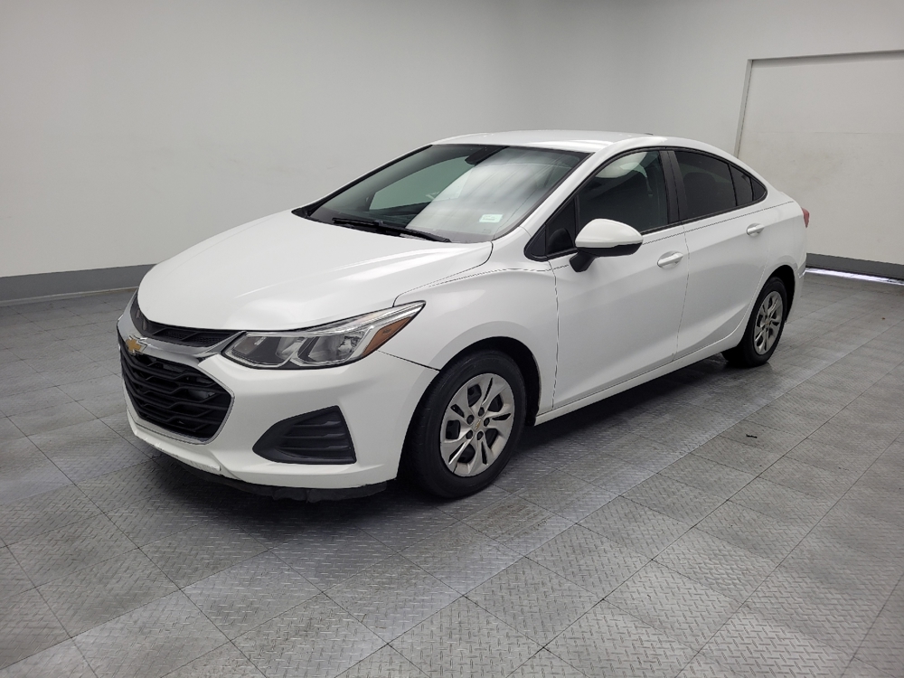 2019 Chevrolet Cruze LS's photo