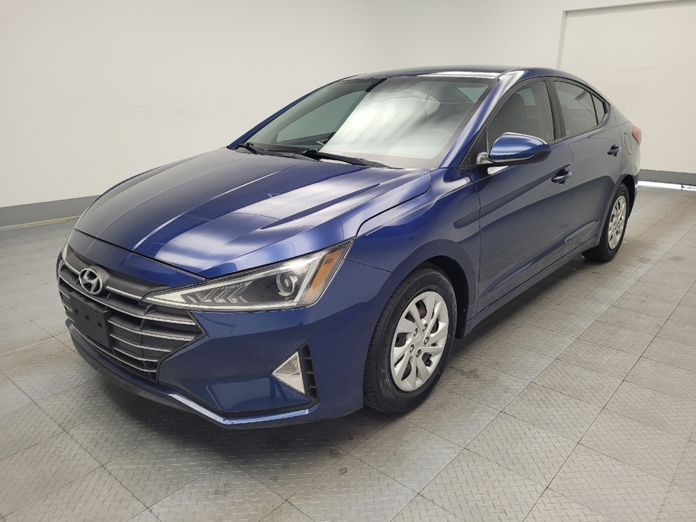 2019 Hyundai Elantra SE's photo