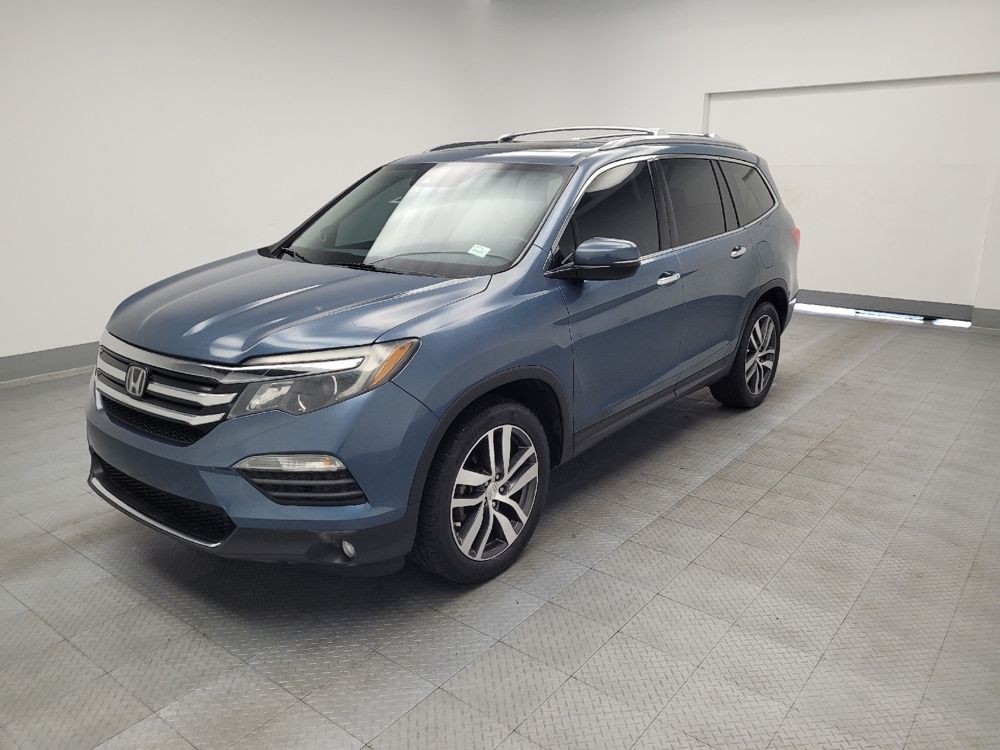 2017 Honda Pilot Touring's photo