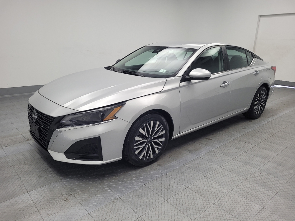 2024 Nissan Altima SV