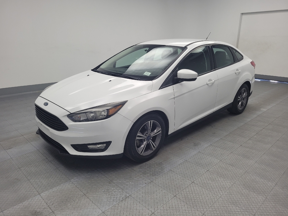 2018 Ford Focus SE's photo