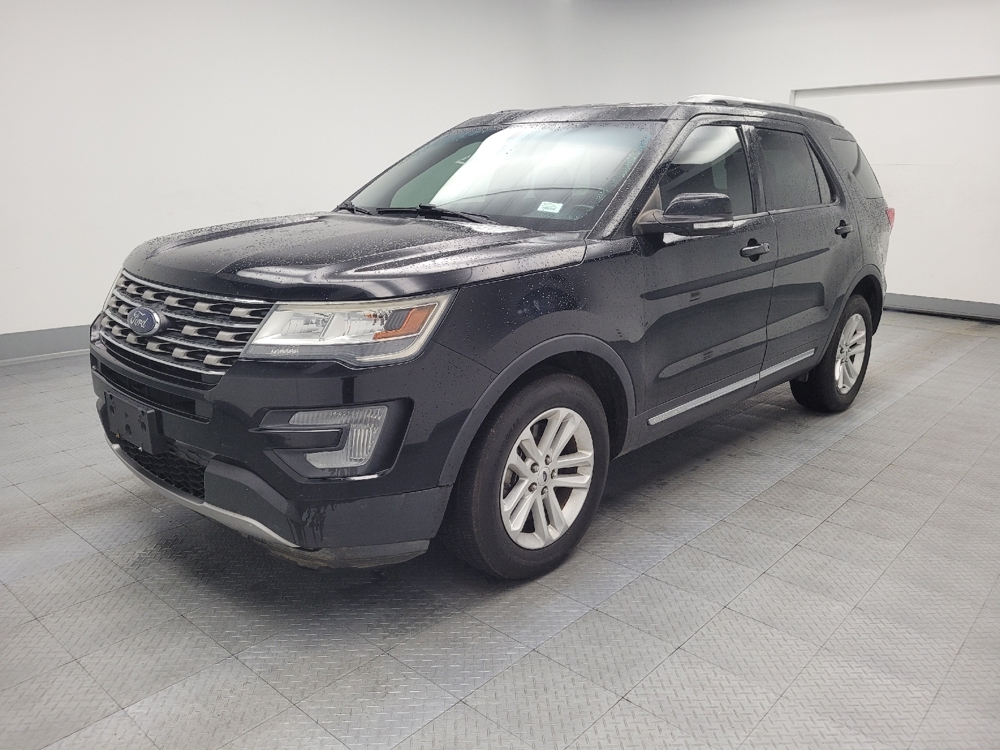 2017 Ford Explorer XLT's photo