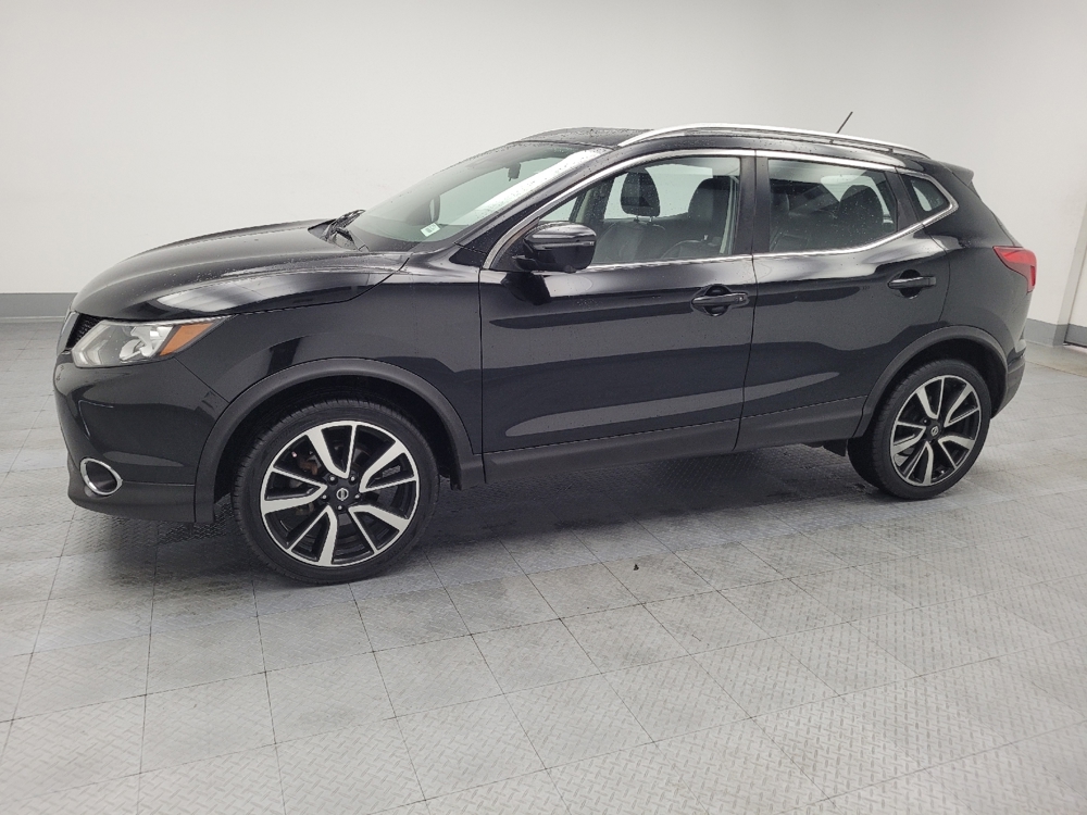 2017 Nissan Rogue Sport SL's photo