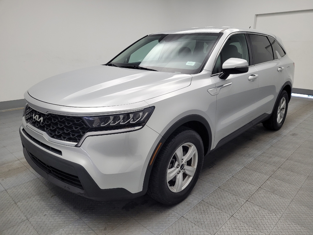 2022 Kia Sorento LX's photo