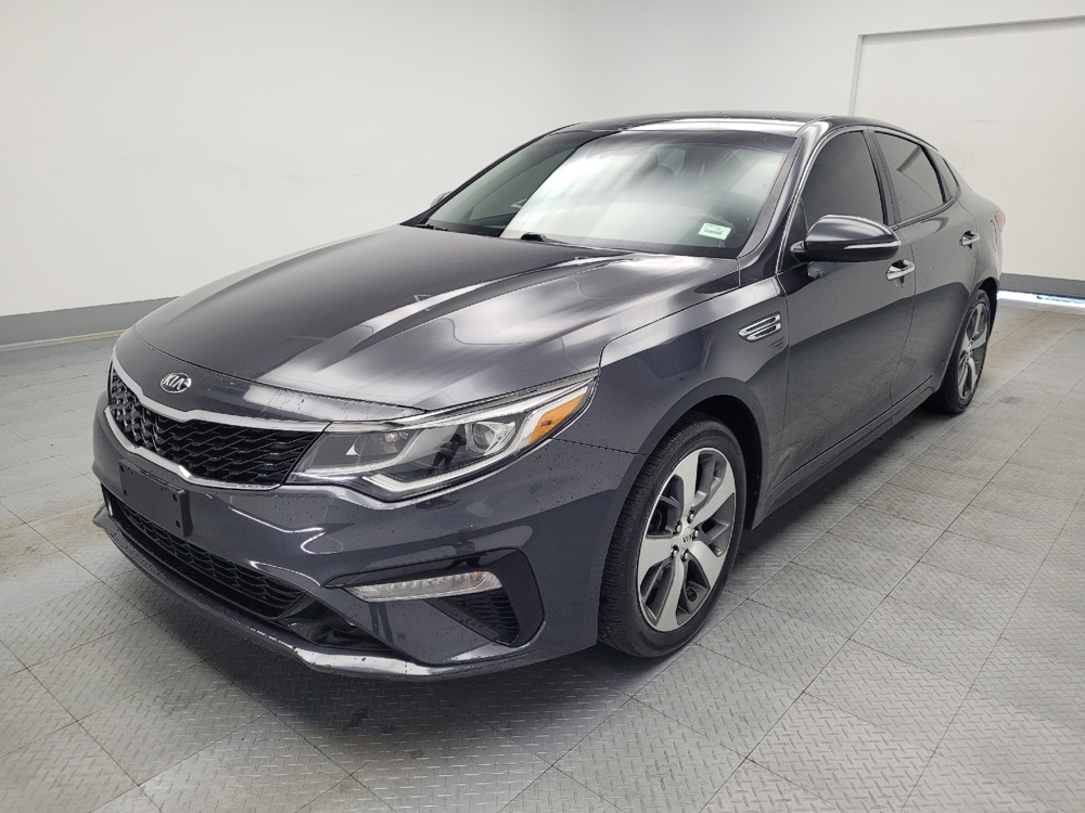 2019 Kia Optima S's photo