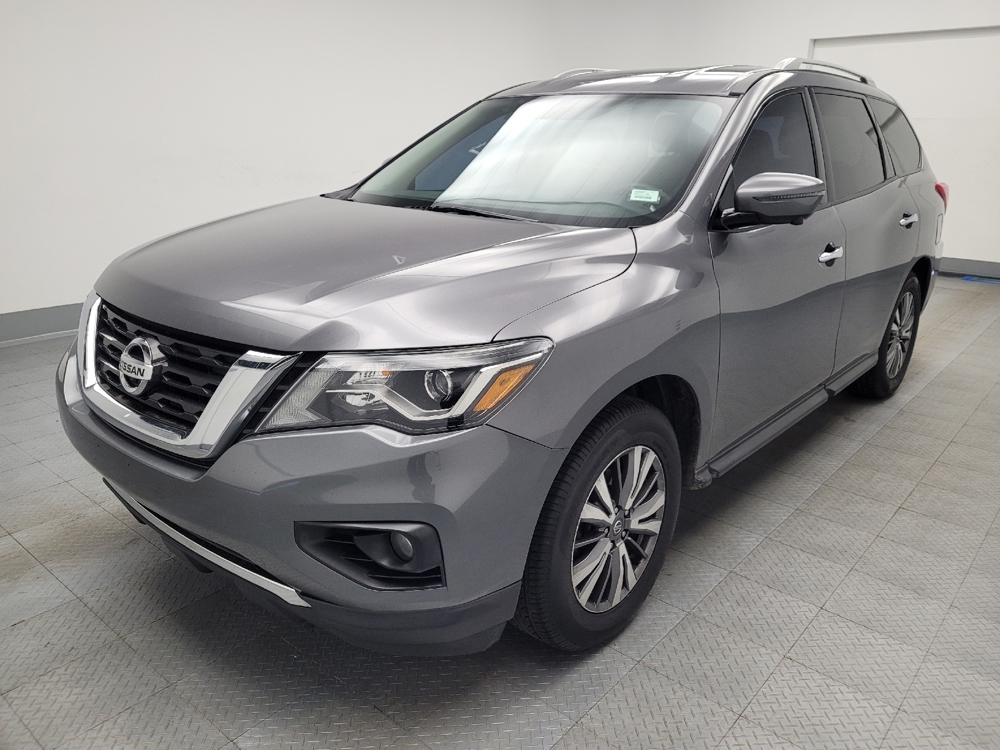 2019 Nissan Pathfinder SL's photo