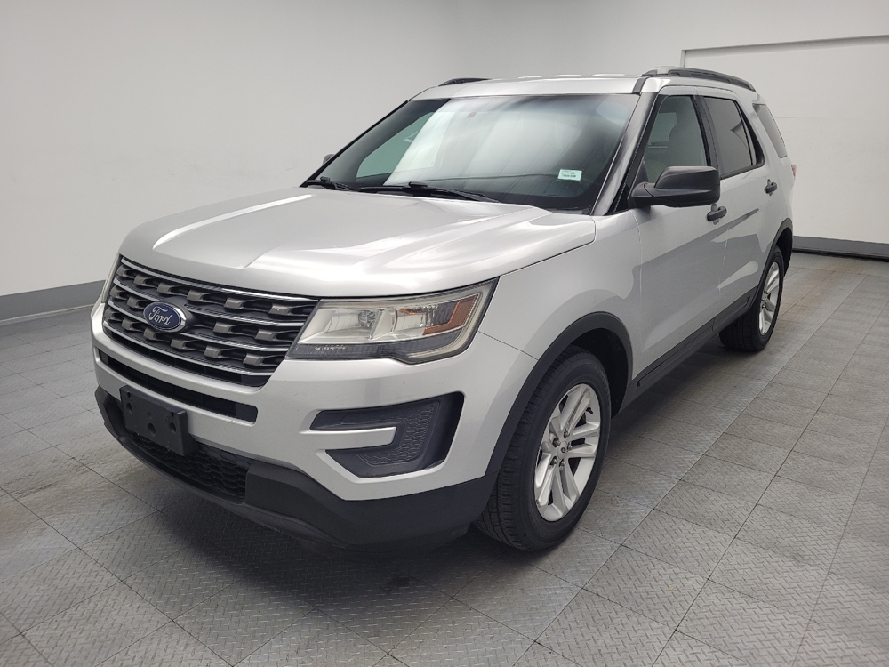 2016 Ford Explorer Base's photo