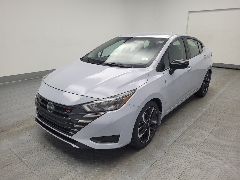 2024 Nissan Versa Sedan SR's photo