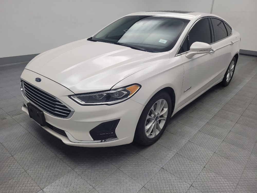 2019 Ford Fusion SEL's photo