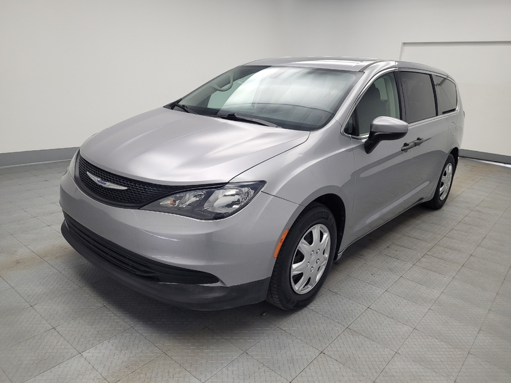 2020 Chrysler Voyager L