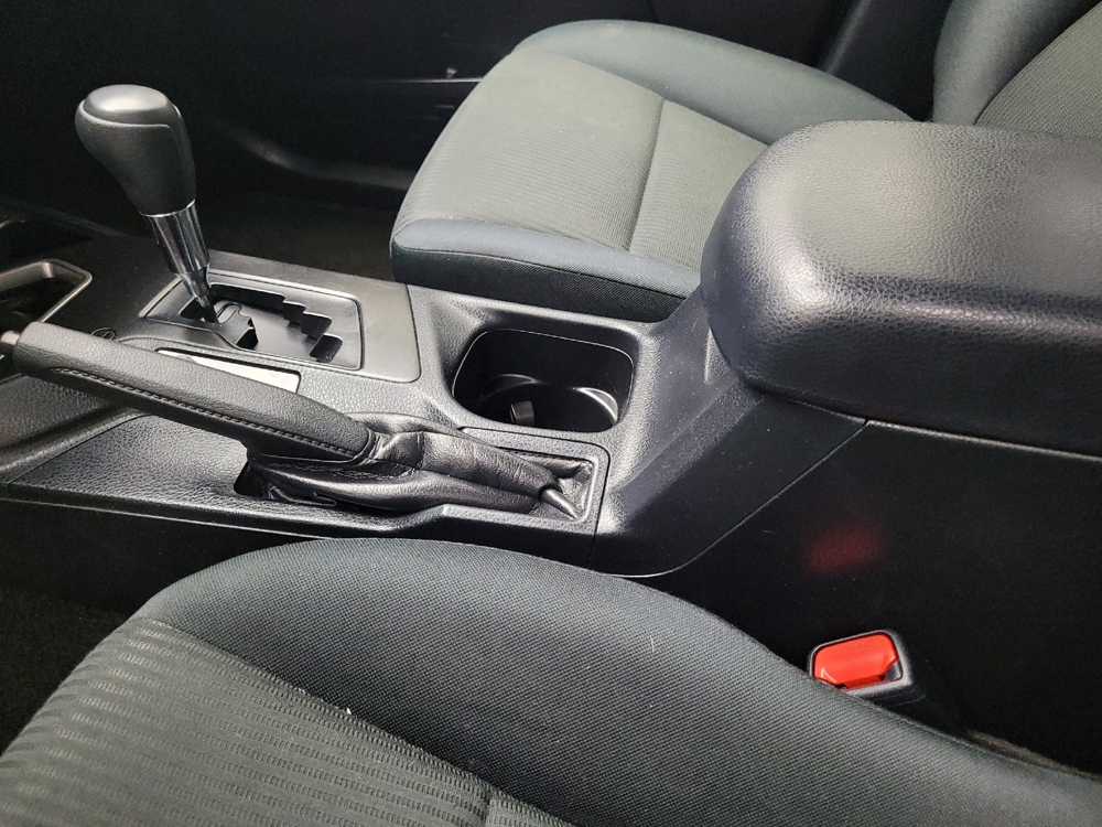 2018 Toyota RAV4 LE - Photo 20