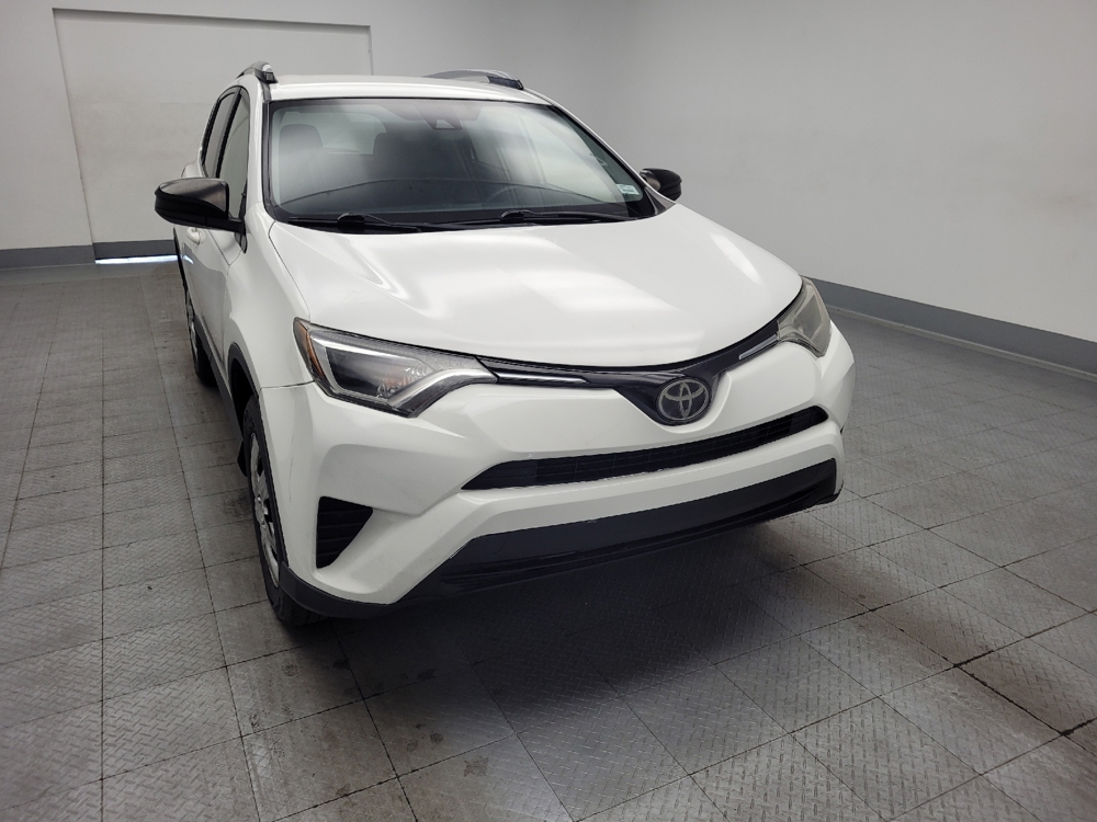 2018 Toyota RAV4 LE - Photo 11