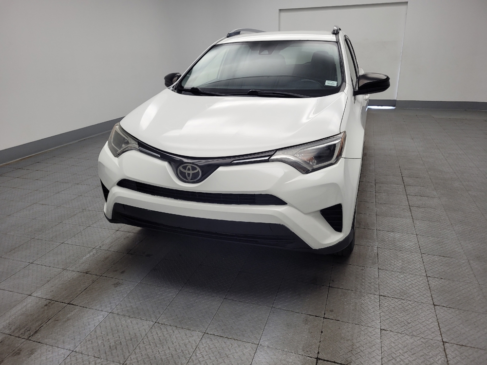 2018 Toyota RAV4 LE - Photo 12