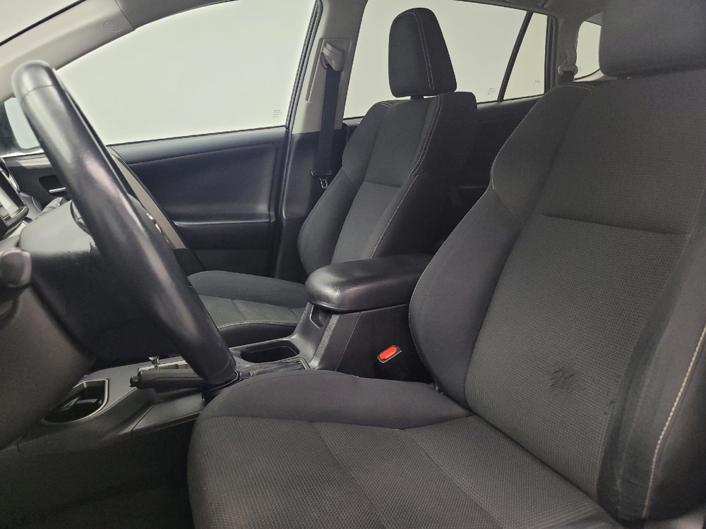 2018 Toyota RAV4 XLE - Photo 13