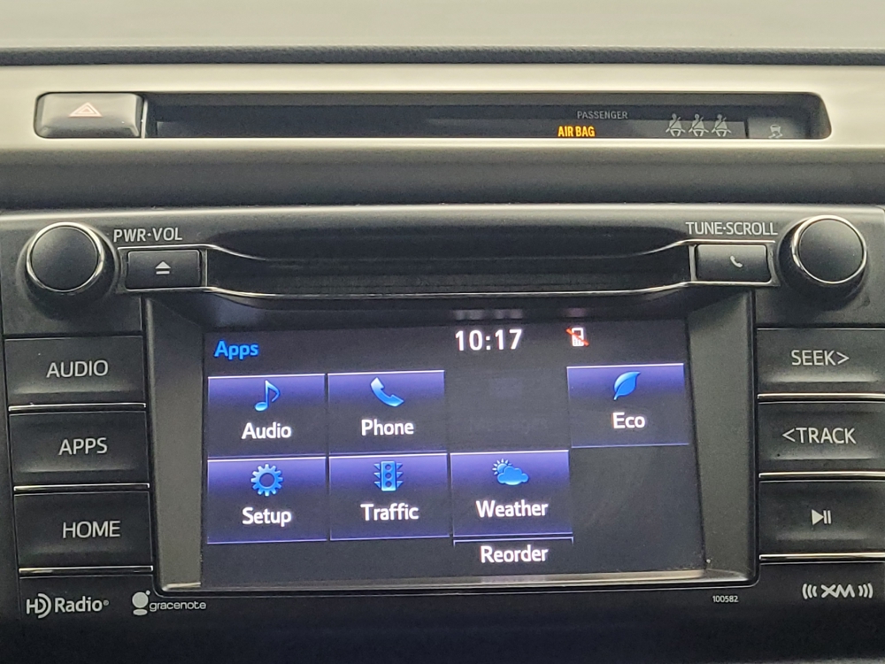 2018 Toyota RAV4 XLE - Photo 19