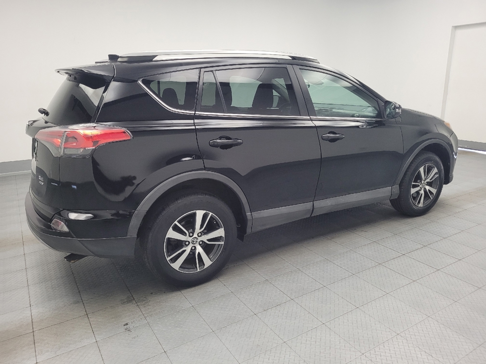 2018 Toyota RAV4 XLE - Photo 8