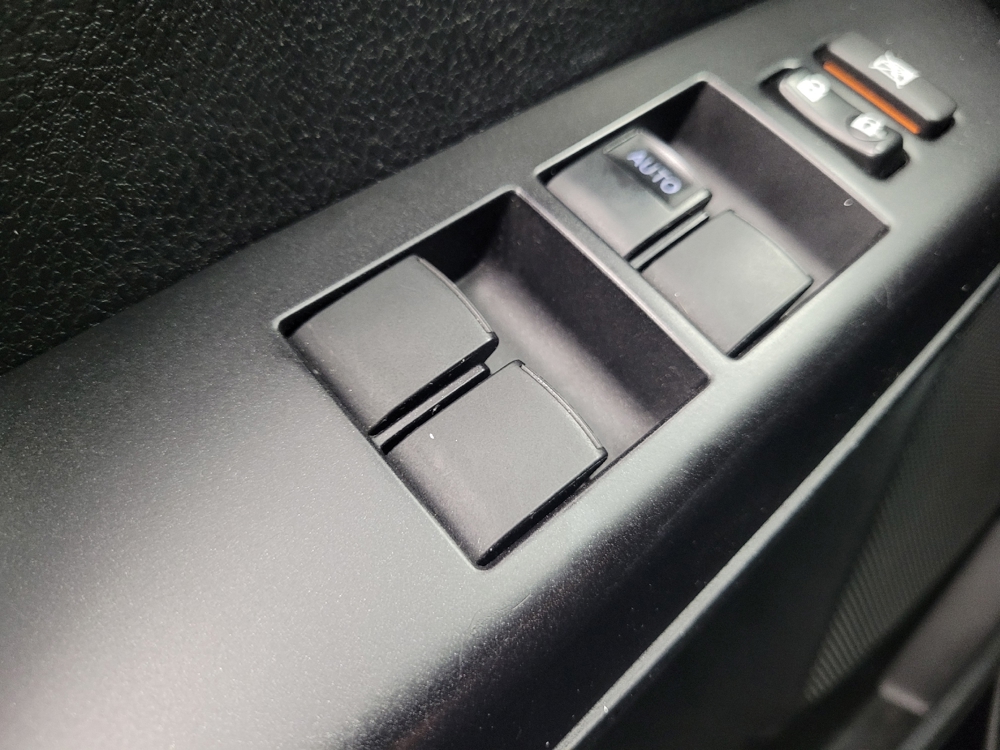 2018 Toyota RAV4 XLE - Photo 21