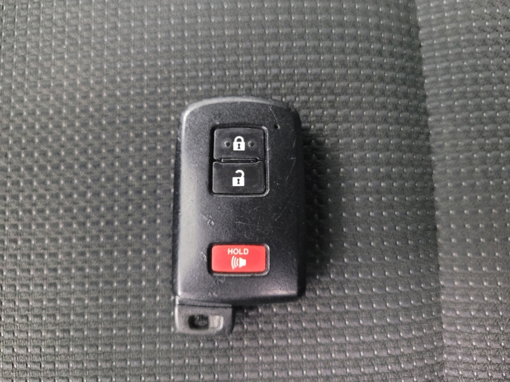 2018 Toyota RAV4 XLE - Photo 25