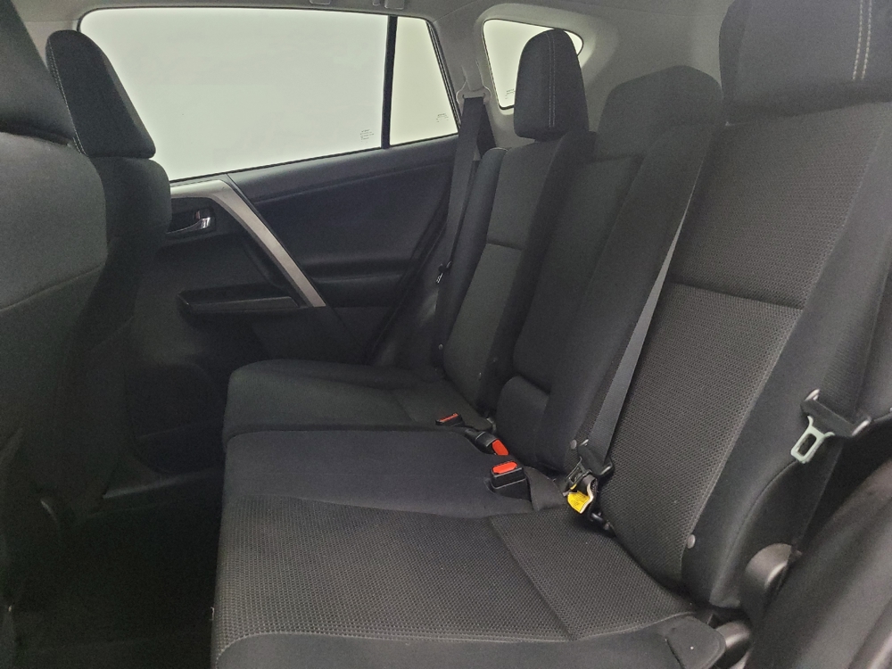2018 Toyota RAV4 XLE - Photo 14