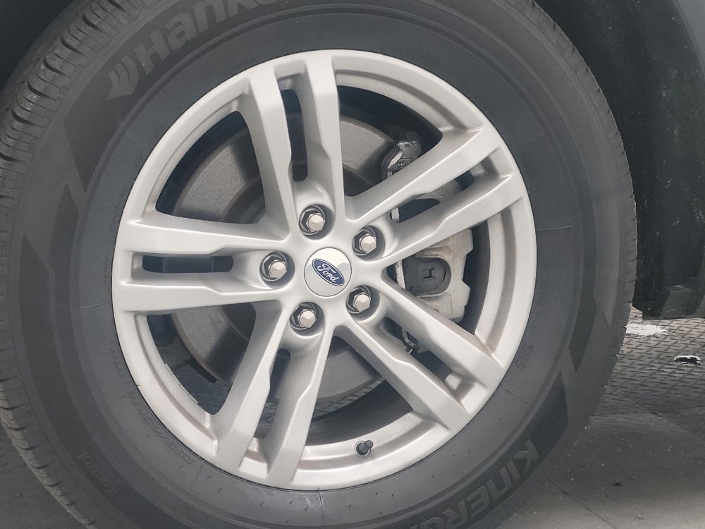2022 Ford Explorer XLT - Photo 24