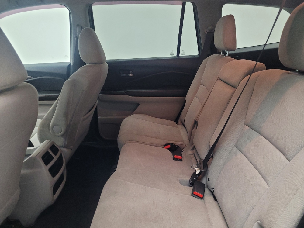 2019 Honda Pilot LX - Photo 14